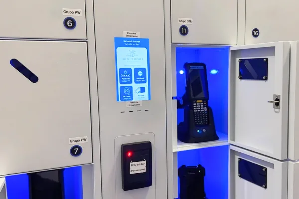 Open charging bays with scanner